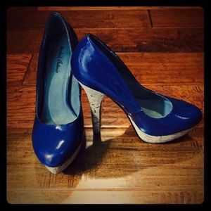 Navy Patent Pumps